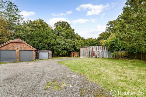 2 bedroom detached bungalow for sale, Telegraph, Redlynch, Salisbury