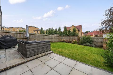 11 Crawford Crescent, Coulsdon, CR5 3GL