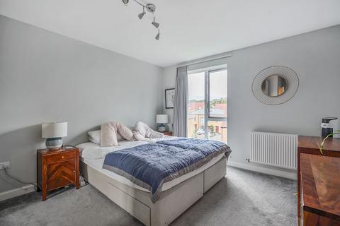 11 Crawford Crescent, Coulsdon, CR5 3GL