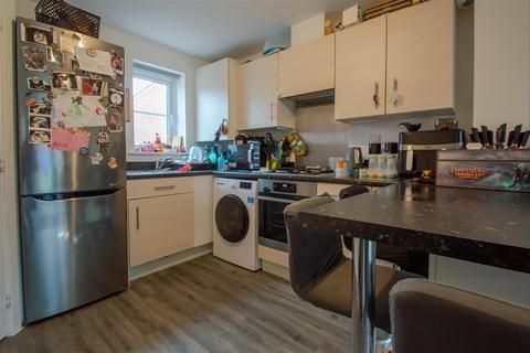 3 bedroom terraced house for sale, Shipp Close, Haverhill CB9