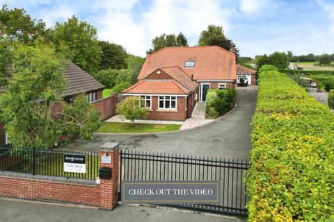 4 bedroom detached house for sale, North Moor Lane, Cottingham, HU16 4JL