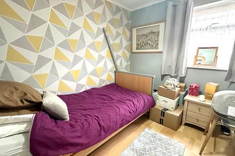 79 Overbury Close, Birmingham, B31 2HD