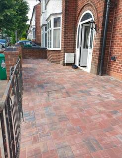 5 bedroom detached house to rent, Harrington Drive, Nottingham NG7