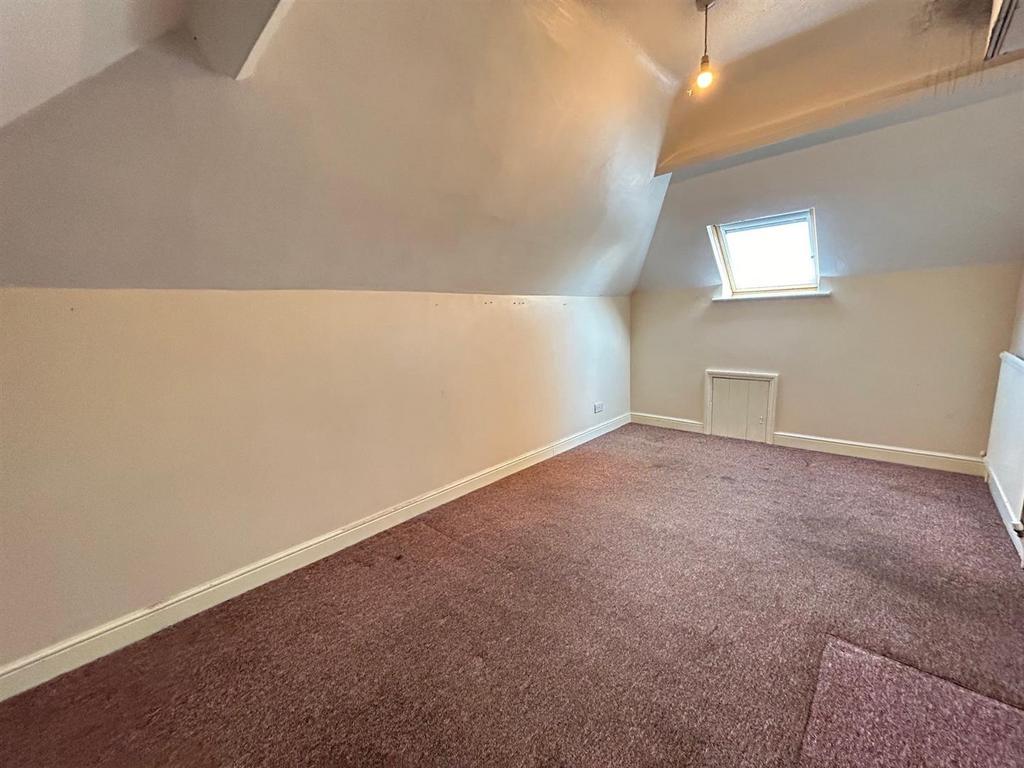 Top bedroom.jpg