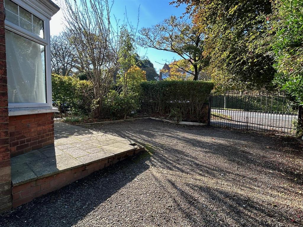 Driveway towards the road.jpg