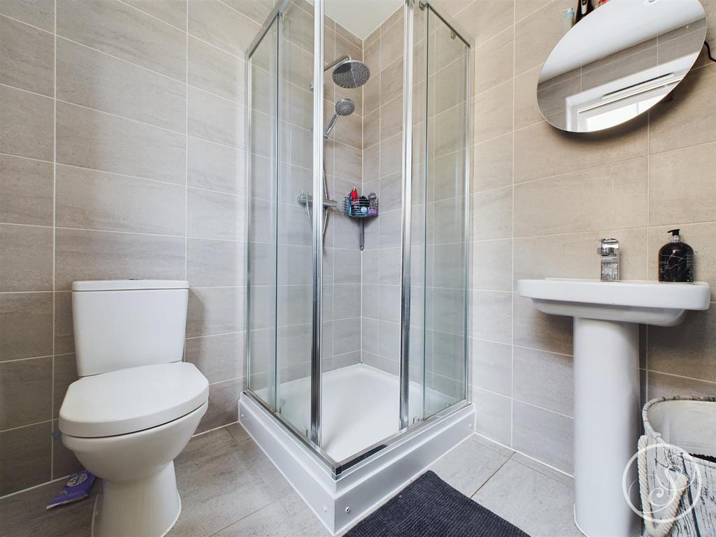 Ensuite shower room