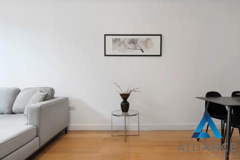 4 bedroom terraced house to rent, Clemence Street, London E14