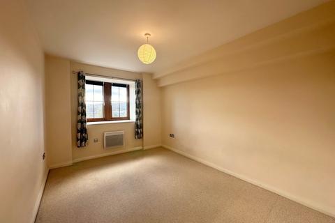 2 bedroom flat to rent, Canal Road, Riddlesden, Keighley, BD20