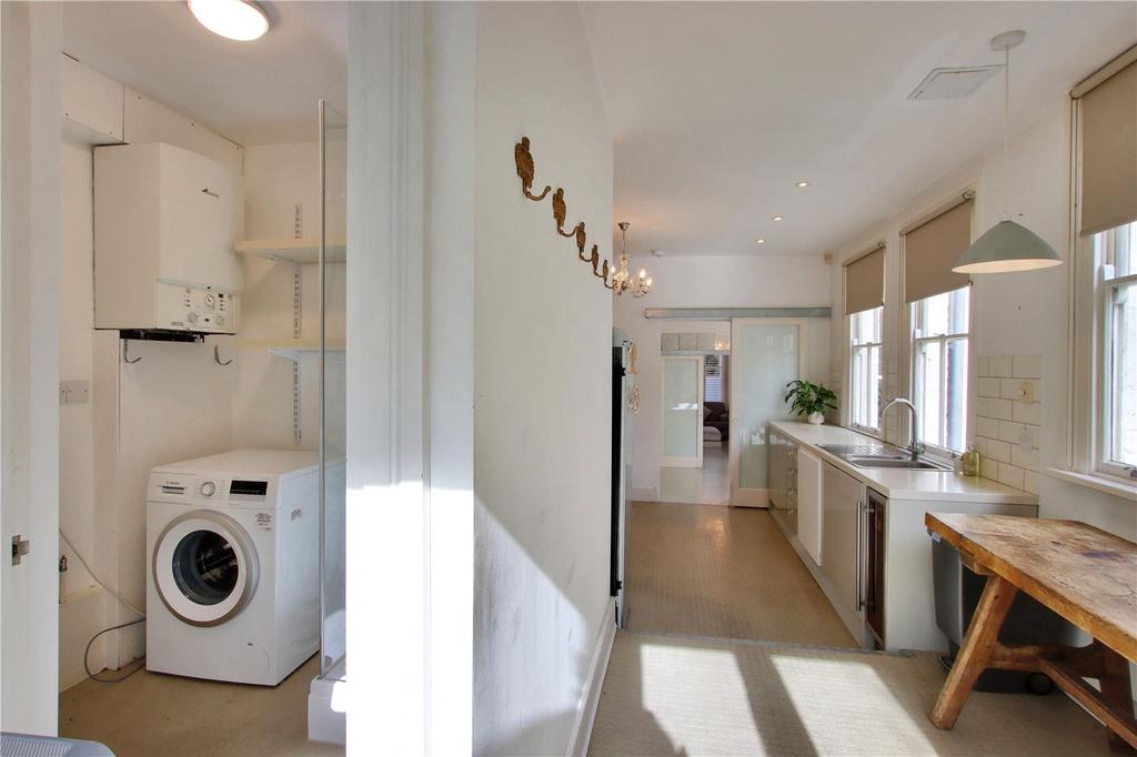Kitchen/Breakfast Rm