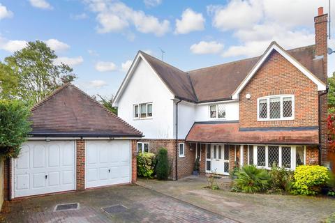 4 bedroom detached house for sale, Grovewood Place, Woodford Green, Essex