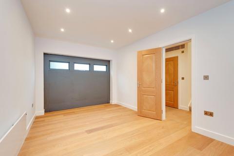 undefined, Bridge Way, Temple Fortune, NW11