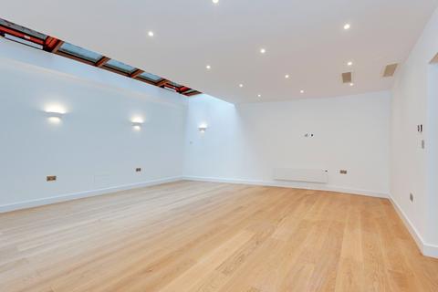 undefined, Bridge Way, Temple Fortune, NW11