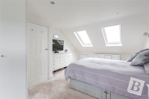 23 Warriner Avenue, Hornchurch, RM12 4LH