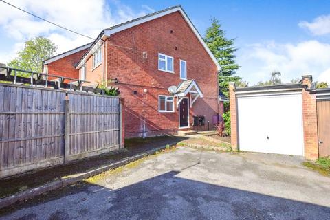 2 bedroom maisonette to rent, Chilham Close, Camberley GU16