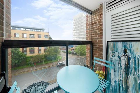 2 bedroom apartment for sale, at Attlee Court, 1230 High Road, London N20