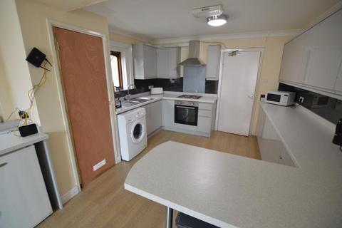 1 bedroom in a house share to rent, Bournemouth Road, Poole