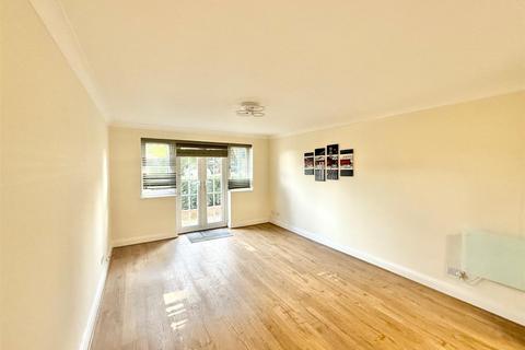 undefined, Gloucester Court, Denham Green