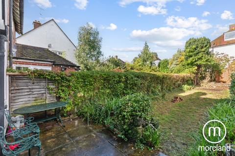 2 bedroom terraced house for sale, Falloden Way, London NW11