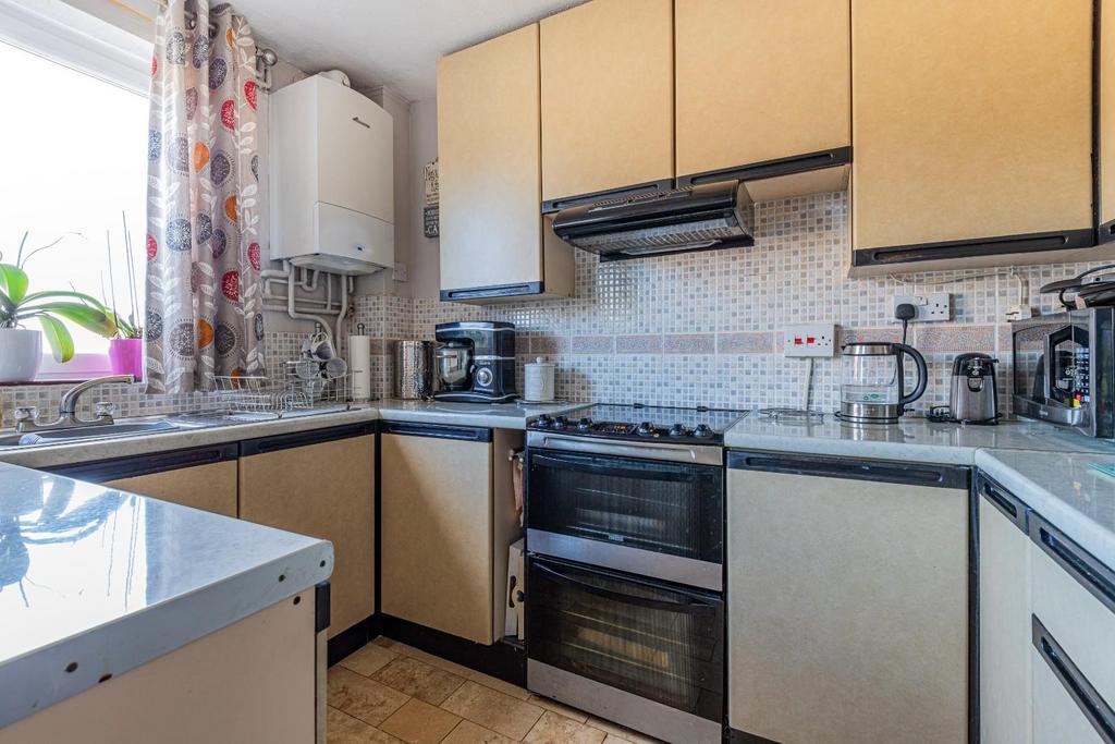 Summerland Close 1-13.jpg