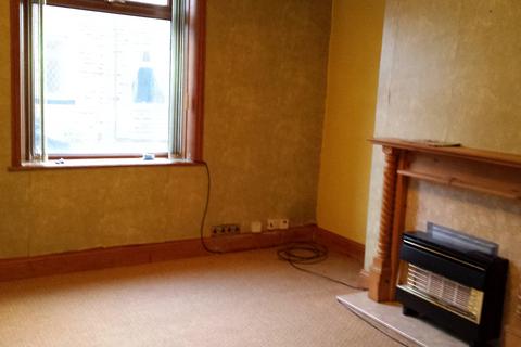 2 bedroom terraced house to rent, Wardman Street, Keighley, West Yorkshire, BD21