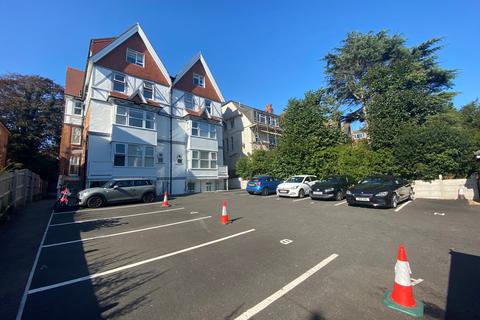 1 bedroom apartment to rent, Christchurch Road, Bournemouth, BH1