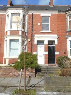 5 bedroom maisonette to rent, Helmsley Road, Newcastle Upon Tyne