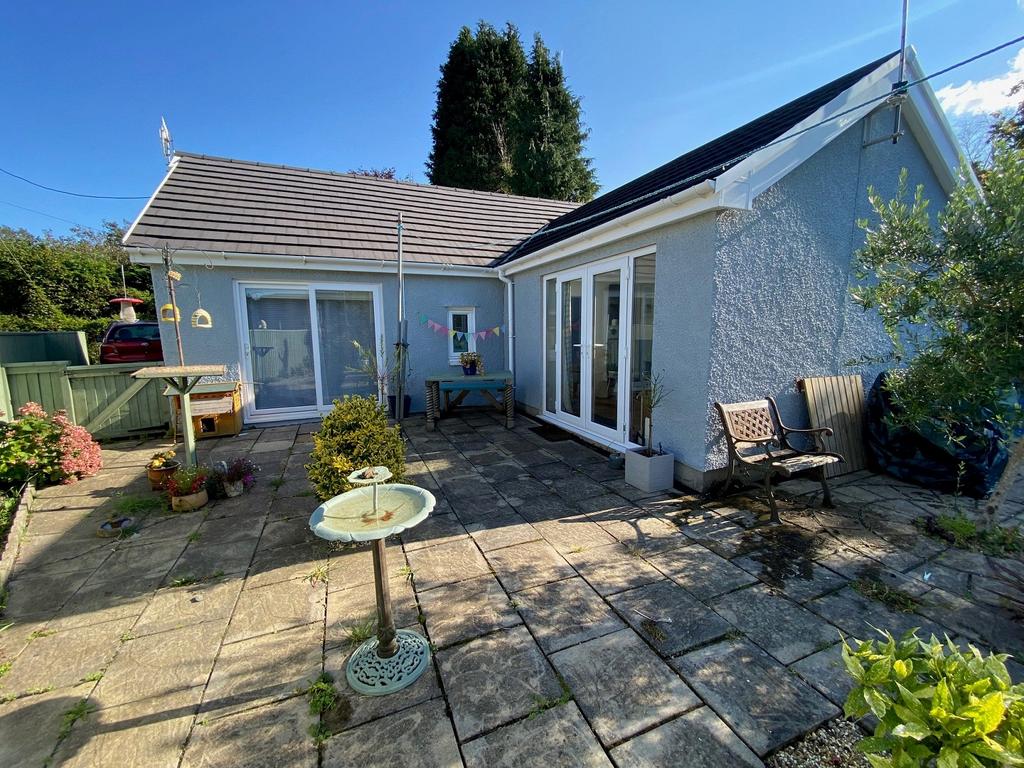 Parish Road, Cwmgwrach, Neath, Neath... 3 bed detached bungalow for