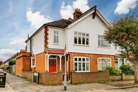 23 Mount Road, New Malden, KT3 3JU