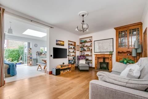 23 Mount Road, New Malden, KT3 3JU