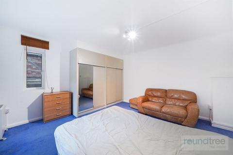 2 bedroom apartment for sale, Thurlby Croft, Mulberry Close, Hendon NW4