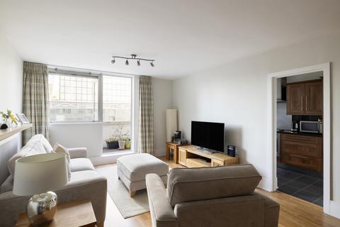 2 bedroom apartment for sale, Rennie Court, Upper Ground, London SE1