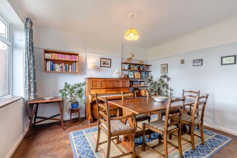 7 Fieldside, Hawarden, Deeside, CH5 3JB