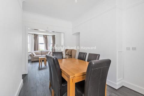 3 bedroom house to rent, Russell Avenue London N22