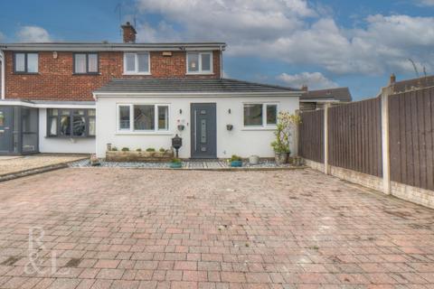 3 bedroom semi-detached house for sale, Ruston Close, Swadlincote