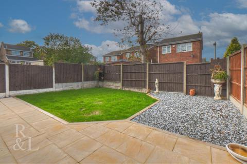 3 bedroom semi-detached house for sale, Ruston Close, Swadlincote