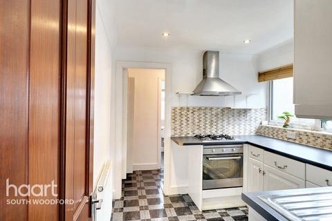 1 bedroom flat for sale, Peel Road, South Woodford