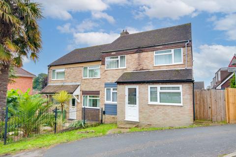 3 bedroom semi-detached house for sale, BURSLEDON! 21FT LOUNGE! SEPARATE DINING ROOM!