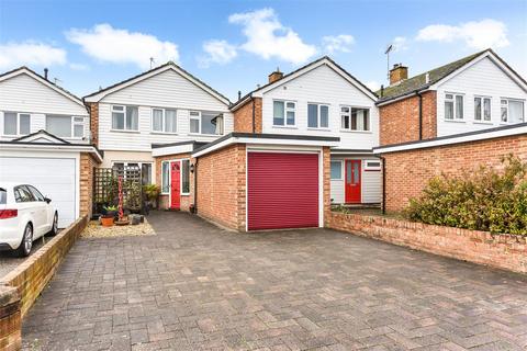 3 bedroom terraced house for sale, Hawthorn Close, Chichester