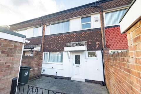 3 bedroom terraced house to rent, Cheviot Close, Preston Grange, North Shields