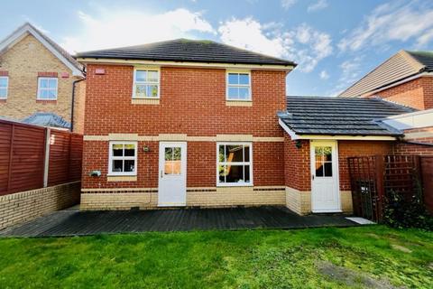 3 bedroom detached house for sale, HEATHER DRIVE, THATCHAM RG18