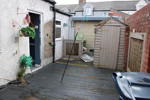 3 bedroom terraced house to rent, Joannah Street, Sunderland