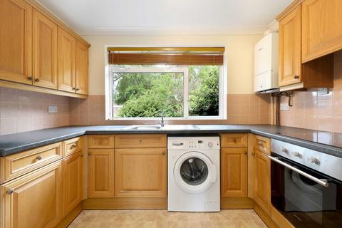 2 bedroom semi-detached house to rent, Yew Tree Close, Beaconsfield, Buckinghamshire, HP9