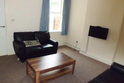 4 bedroom house to rent, 3 Teignmouth Road, B29 7BA