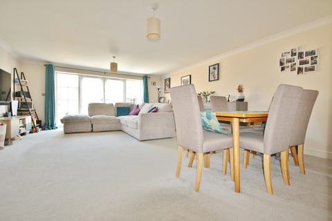 5a Curbridge Road, Ducklington, Witney, OX29 7XW