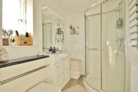 5a Curbridge Road, Ducklington, Witney, OX29 7XW