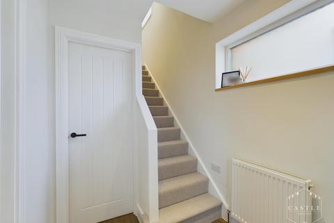 3 bedroom semi-detached house for sale, Farriers Way, Burbage