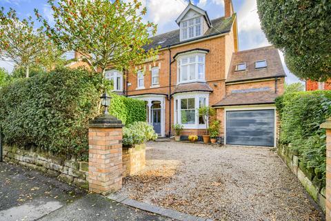 5 bedroom semi-detached house for sale, College Road Bromsgrove, Worcestershire, B60 2NF