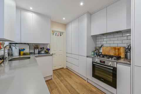 2 bedroom flat for sale, Taybridge Road, Battersea, London, SW11