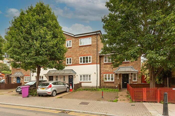 Inglewood Close, London, E14 9 WL