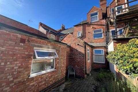 3 bedroom house for sale, Queens Road, Leicester